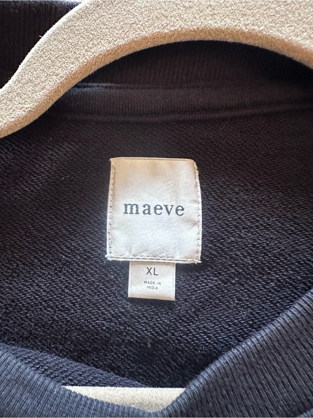 Maeve black cropped sweatshirt - Picture 6 of 8